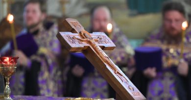 27 сентября православные отмечают Воздвижение Креста Господня. Почему в этот день запрещено ходить в лес 27 сентября православные отмечают Воздвижение Креста Господня. Почему в этот день запрещено ходить в лес