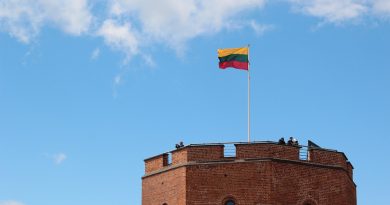В Литве намерены лишать белорусов ВНЖ за частые поездки на родину